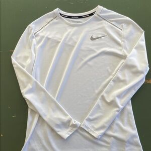 Nike Men's White Long Sleeve Performance running Tee